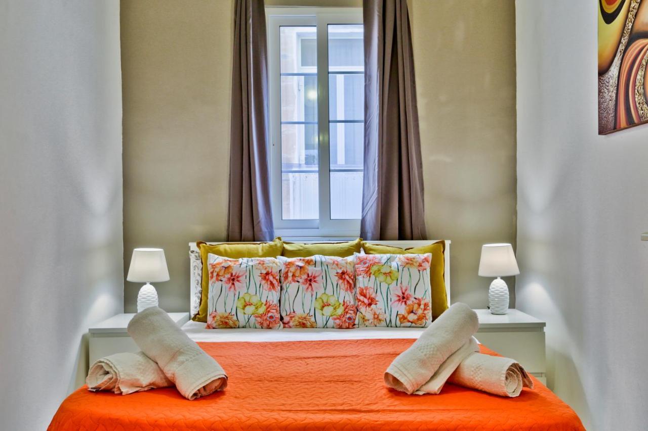 Charming Valletta 1 Bedroom Apartment Off Republic Street Sleeps 4 Ngoại thất bức ảnh